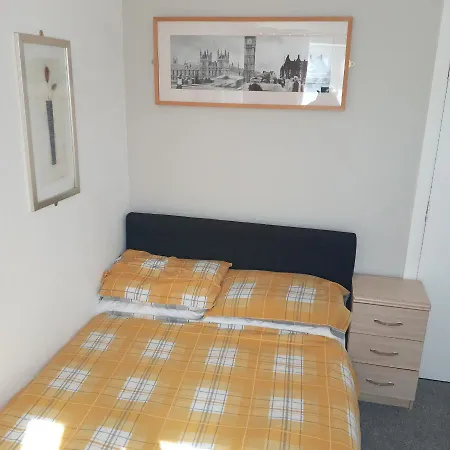 Bed & Breakfast White 3*