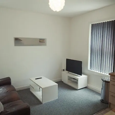 Banks Street Apartment