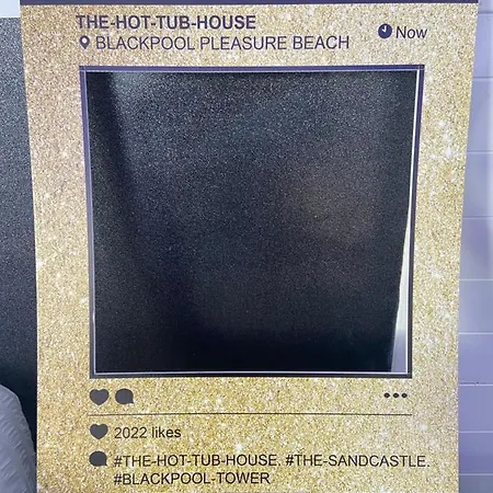 New…the Hottub House Pleasure Holiday home