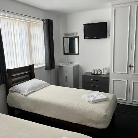 Segantii 2* Blackpool