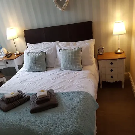 New Bond Bed & Breakfast