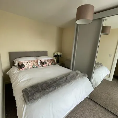 Winter Gardens North Pier 2 Bed Apartment