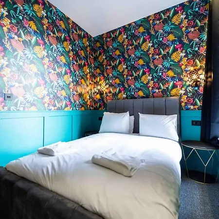 Luxury By Sasco * Blackpool