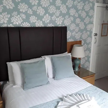 Bed & Breakfast Manchester House 3*