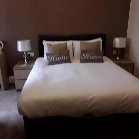 Manchester House Bed & Breakfast