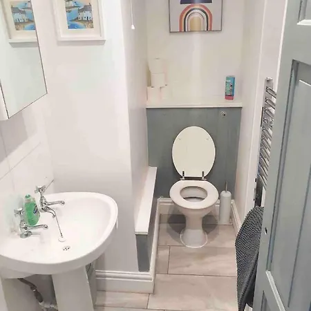 Cosy Top Floor Flat! Self Check-in & Free Parking Blackpool