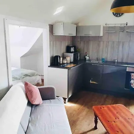 Cosy Top Floor Flat! Self Check-in & Free Parking * Blackpool