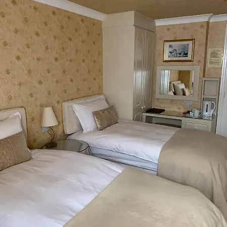 The Old Coach House 4*