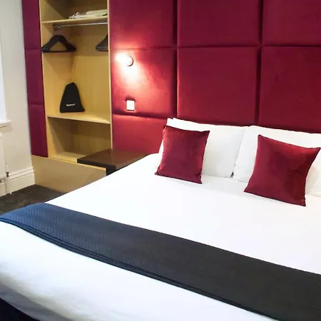 The Bromley 4*