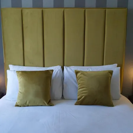 The Bromley 4*