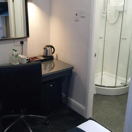 Bed & Breakfast The Bromley 4*