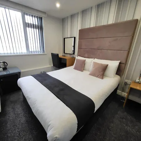 The Bromley 4*