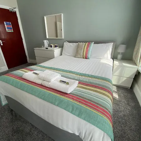 The Georgian Hollies 3* Blackpool