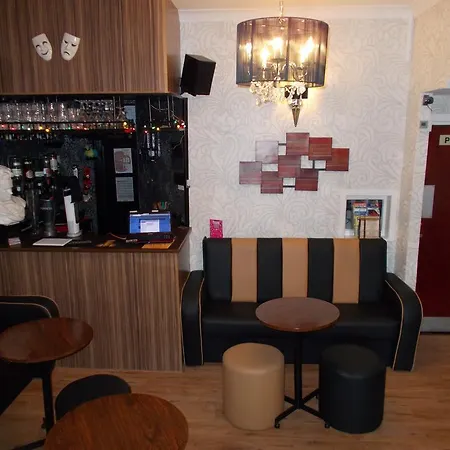Delamere Bed & Breakfast 3*