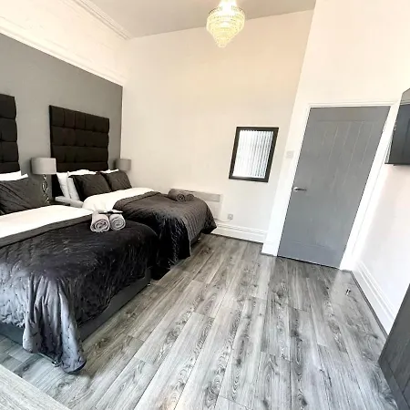 Apartment Reads Luxury Jacuzzi