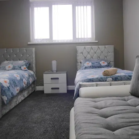Mermaid Flats Apartment *