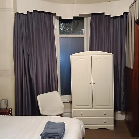Merginn Guest house Blackpool