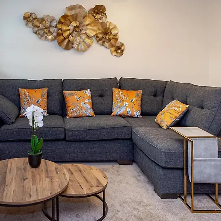 Mode Winter Gardens Apartment *