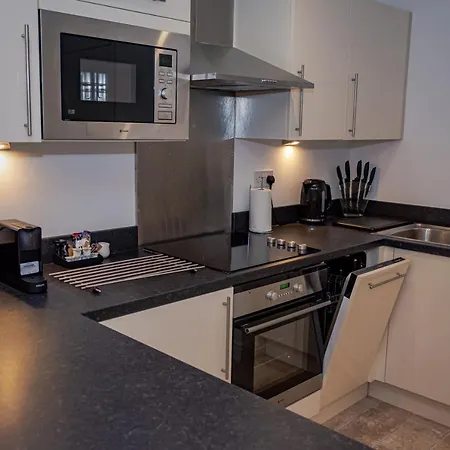 Mode Winter Gardens Apartment