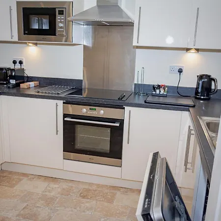Mode Winter Gardens Apartment