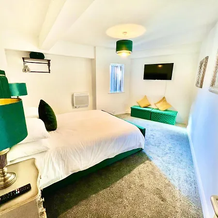 Winter Gardens Owners Apartment