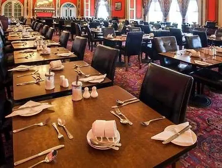Отель The Metropole
