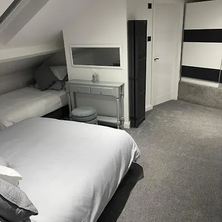 The Welcome Apartment *