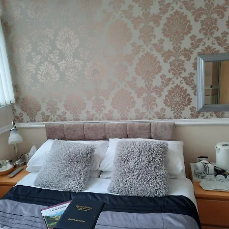 Surrey House Guest house 4*