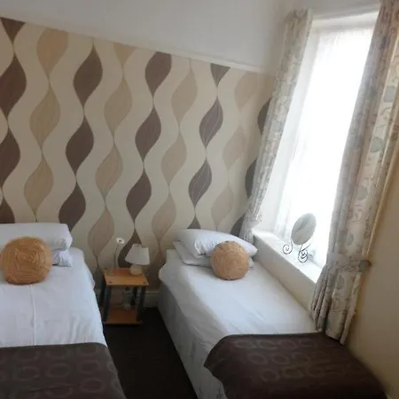 Guest house At 25 Blackpool
