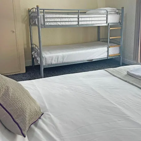Sapphire Promenade Hotel 3*