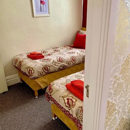 Walkden House * Blackpool