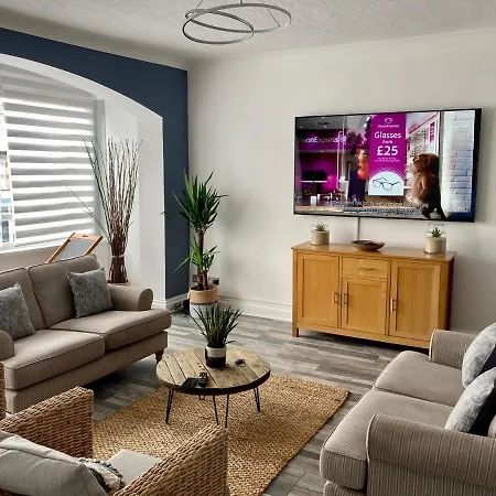 A Wave From It Apartment *