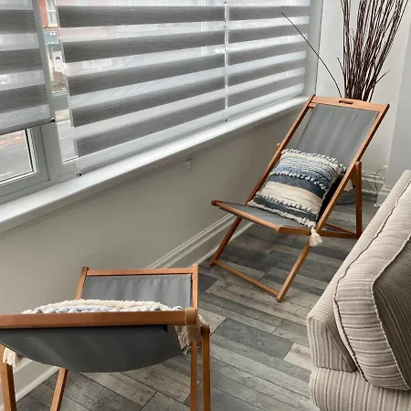 A Wave From It Apartment