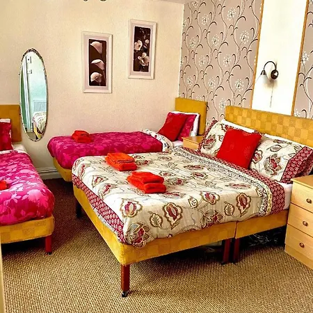Guest house Walkden House *