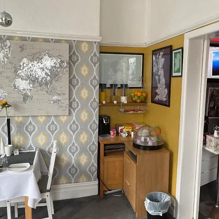 Guest house Glen 4*