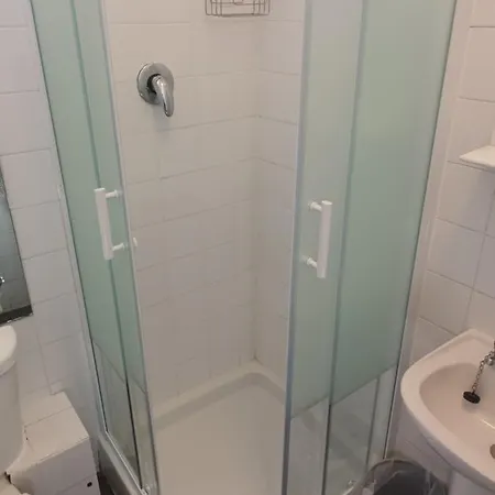 Strides Hotel 2*