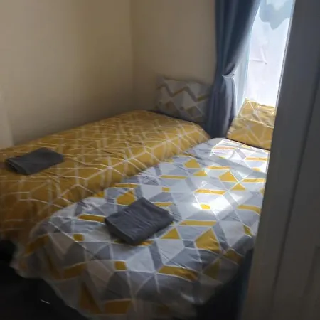 Hotel Strides 2*