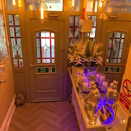 Sorrento House 4*