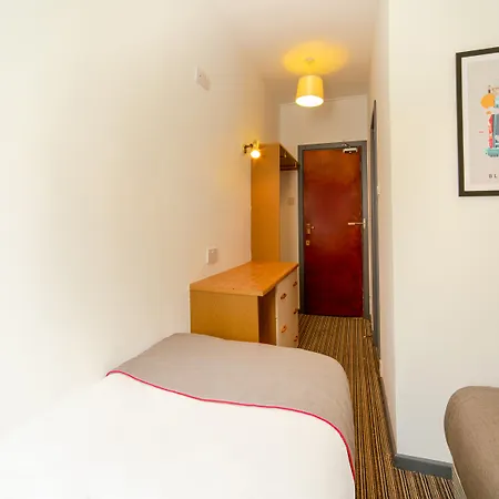 Guest house Alumhurst 3*