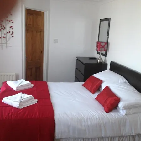 Barton 4* Blackpool