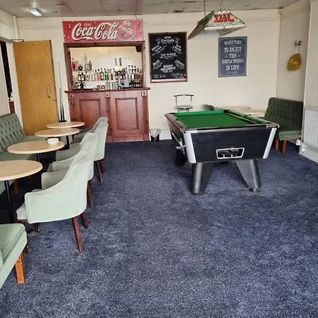 Hotel Funky Towers 3*