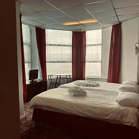 Sunset Hotel 3*