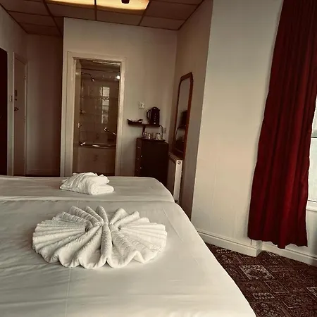 Sunset Hotel 3*