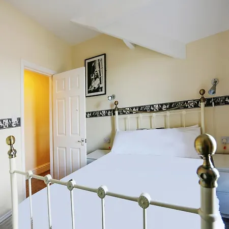 The Shores Hotel, 3* 블랙풀