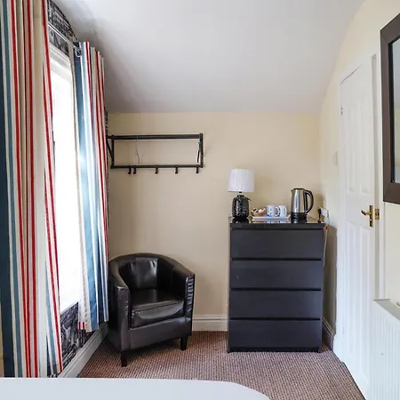 호텔 The Shores Hotel, 3*