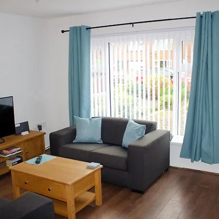 Holiday home Treetops View - Cheerful & Modern In Bispham, *
