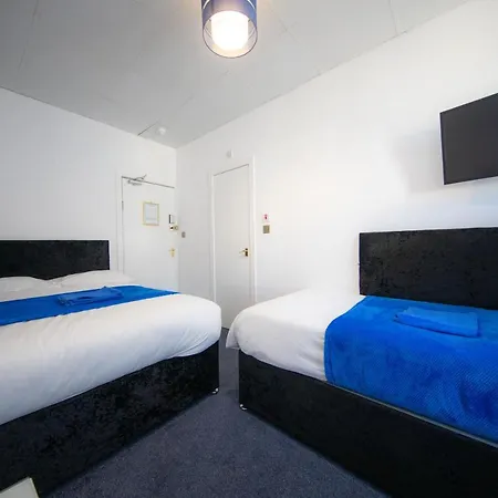 Hotel The Adonis