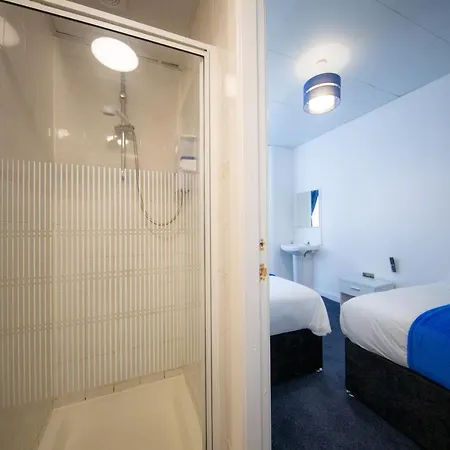 Hotel The Adonis