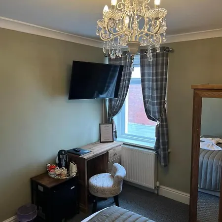 Mcgraths & Public Bar Hotel Blackpool