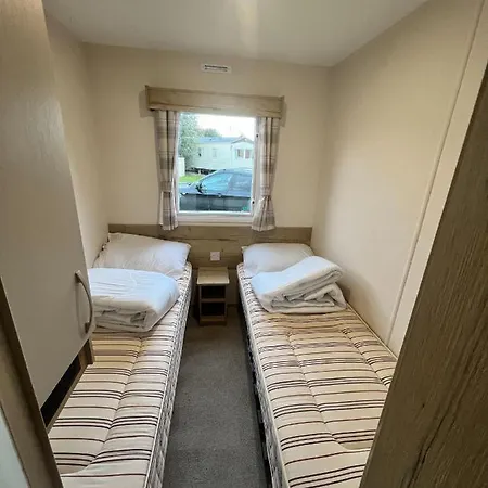 Haven Marton Mere Caravan In Apartment